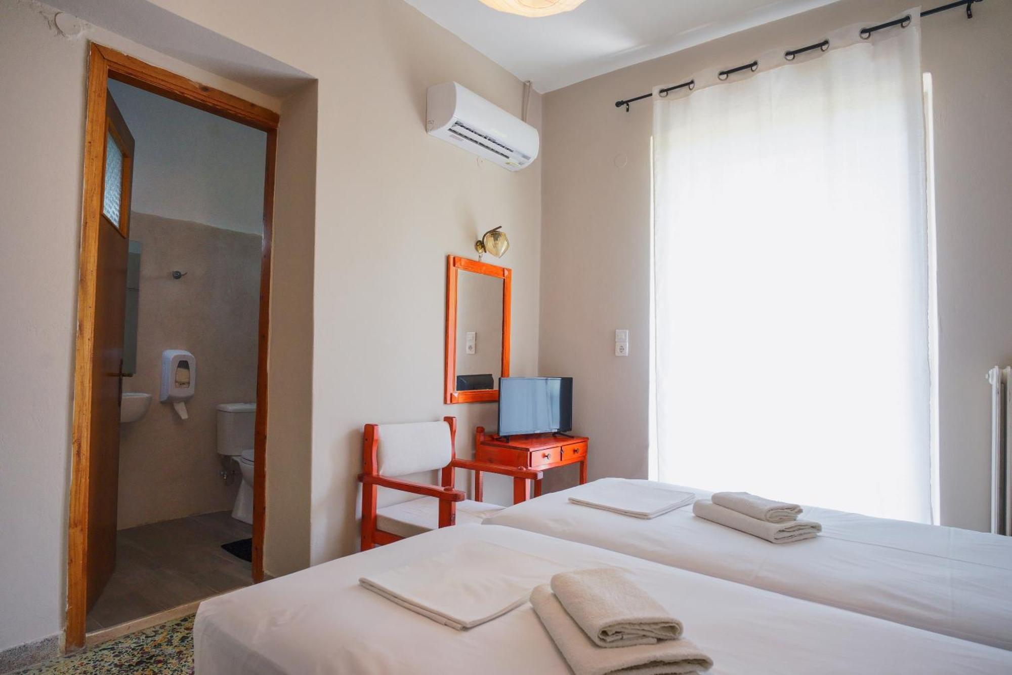 Hotel Korfos - Ξενοδοχείο Κόρφος Renovated Ngoại thất bức ảnh