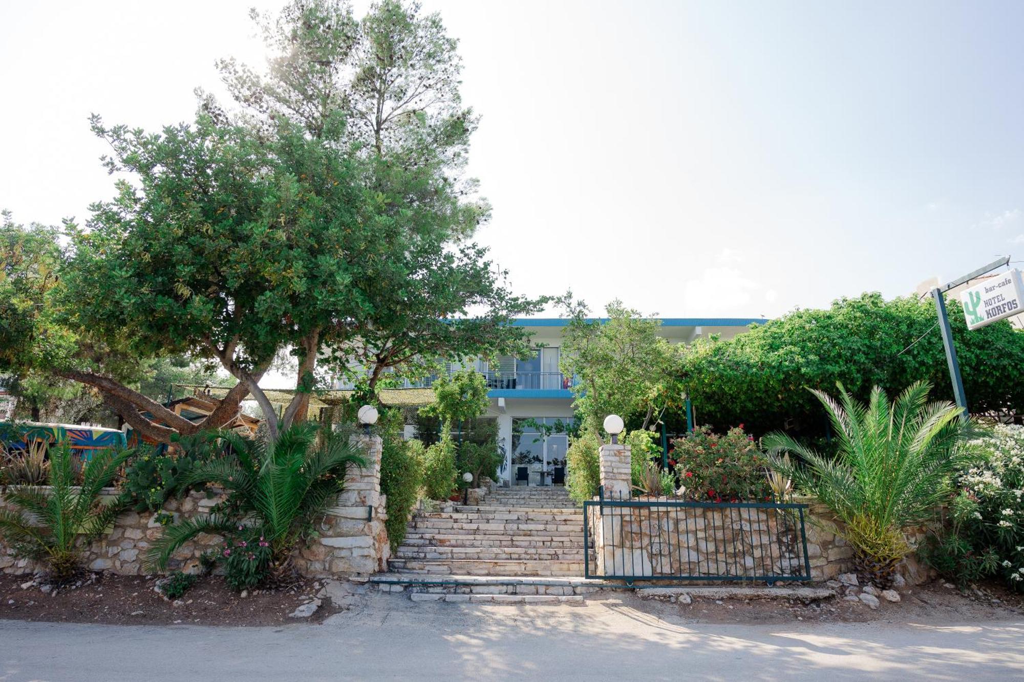 Hotel Korfos - Ξενοδοχείο Κόρφος Renovated Ngoại thất bức ảnh